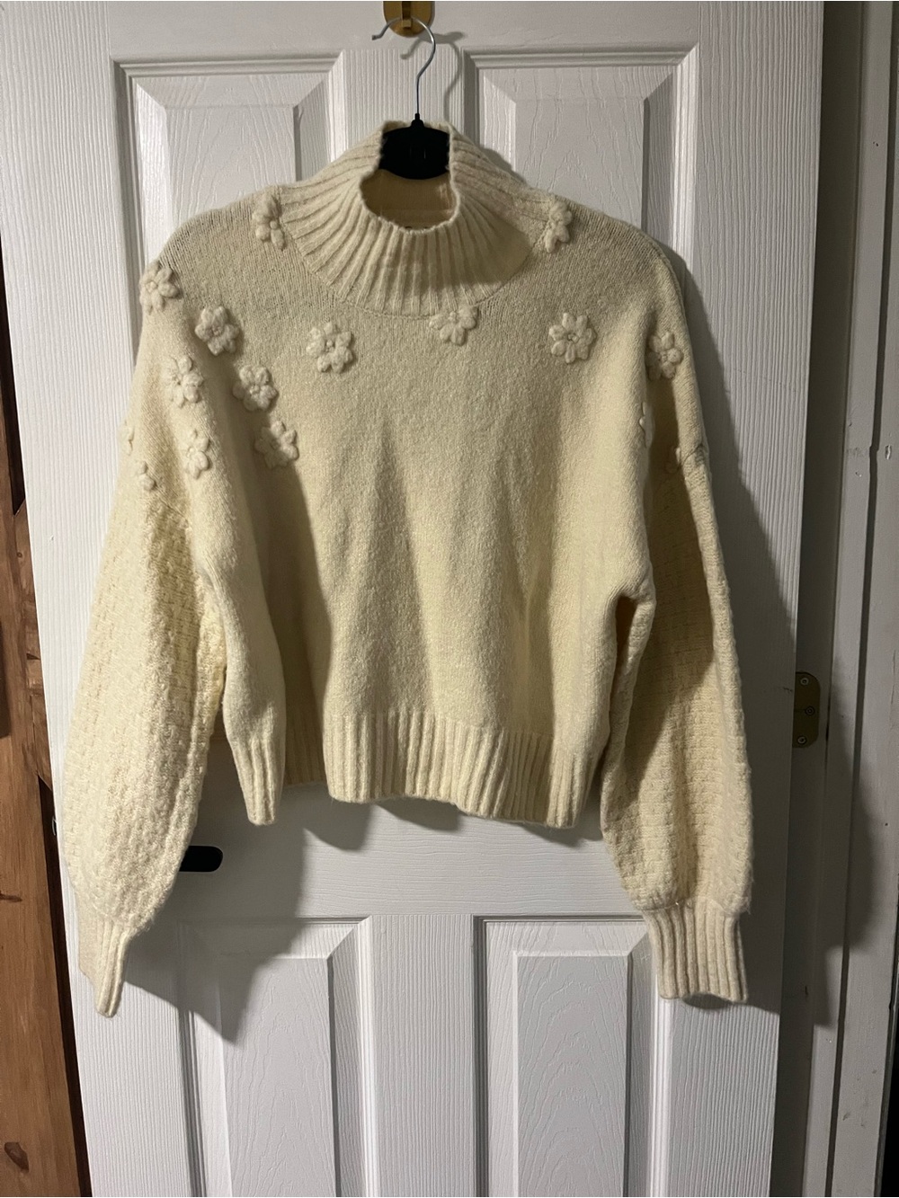 Jessica Simpson Knit Mock Neck Flower Applique Sweater Cream L